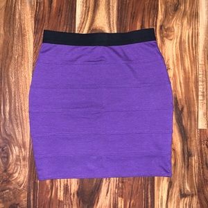 EUC BCBGMAXAZRIA Purple Pencil Skirt - XS